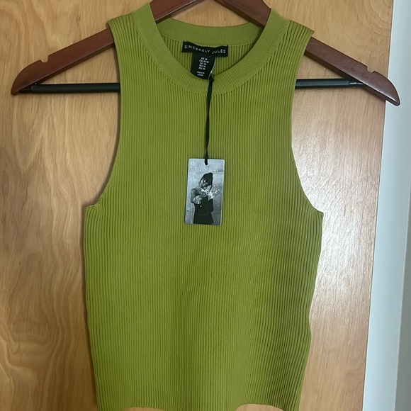 Sincerly Jules Tops - Sincerely Jules tank top size M